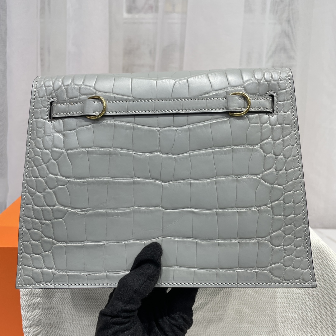 Hermes Kelly Danse Evercolor Bag In Light Grey Crocodile Niloticus Leather